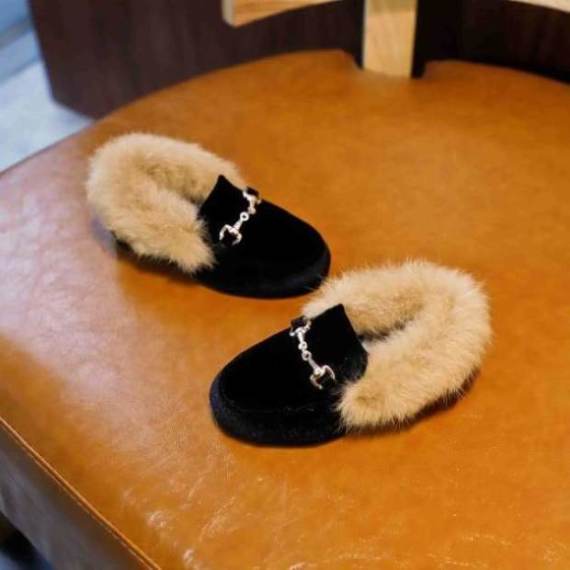 Kids Shoes Winter Warm Boys Girls Fashion Shoe Black Red Fur Flat Slip On Non-slip Kids Shoes Quality Leather New Hot Shoes